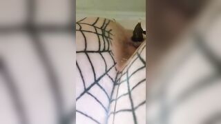 MILF in glasses pooping