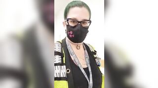 Masked sexy amateur milf pooping