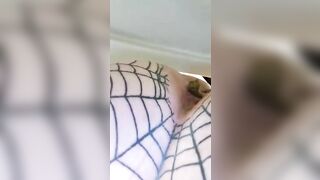 Masked sexy amateur milf pooping