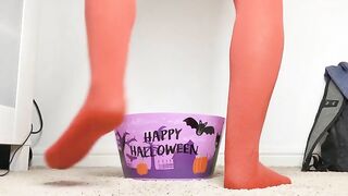 Cute chubby girl hot pooper