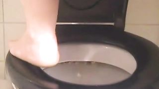 Girl takes a huge shit in a toilet and pisses on top of it