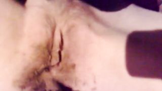 Fingering a sluts pussy