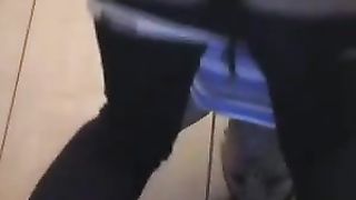 Big ass shitting on the floor