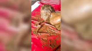Angelina smearing shit on her entire body