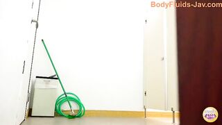Big bottom Japanese girl messy poop