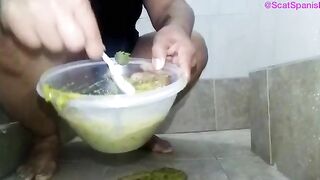 Fat pussy mature lady pooping