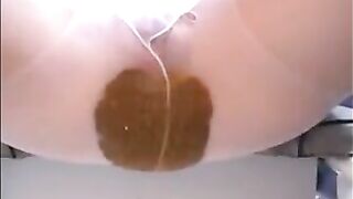 Shitting diarrhea and messy pantyhose