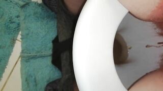 Thick hairy pussy mature lady pooping