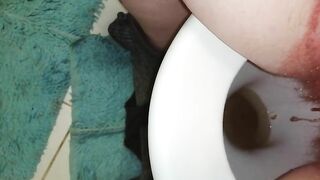 Thick hairy pussy mature lady pooping