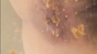 Heavy poop in the bathtub