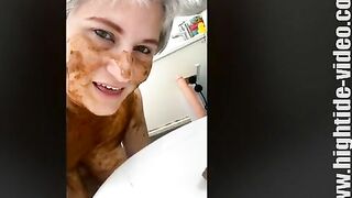 Dirty mature wife enjoying solo scat session