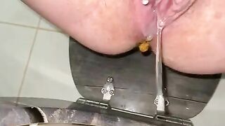 Mature lady masturbates and poop