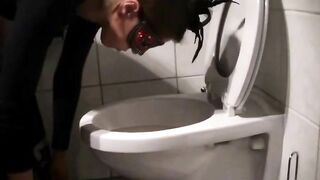 Puking and pooping hot babe