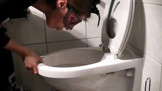 Puking and pooping hot babe