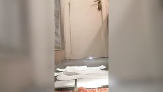 Big hot booty lady poops on the floor