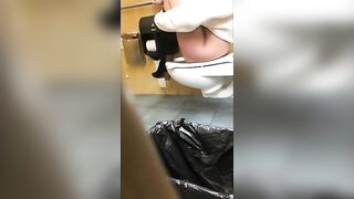 Sexy hot chick caught pooping