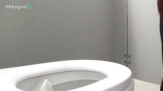 Kinky babe enjoying solo poop
