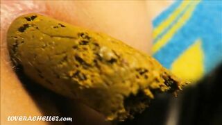 3 Close-Up Shits At Home