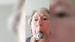 Mature bbw lady licking turd