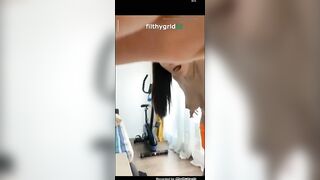 Hot gym babe and sexy poop