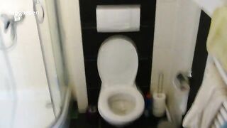 Hot cam girl poop teasing in the toilet