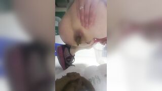 Gorgeous babe poops on the floor