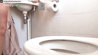 Bubble butt wife and poop