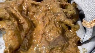 Heavy poop in her jeans