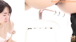 Chubby round ass teen girl pushing turd