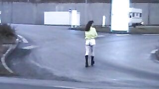 Shorts messing outside