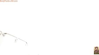 Beautiful Jap milf caught pooping hard