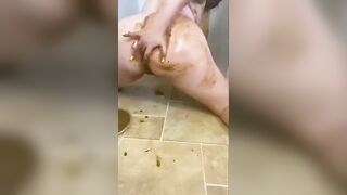 Mature lady smearing shit