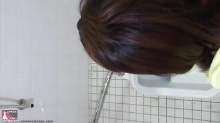 Young Jap babe and hot poop