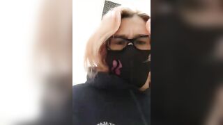 Blonde MILF & hot poop