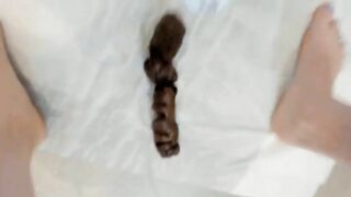 Sexy redhead babe poops