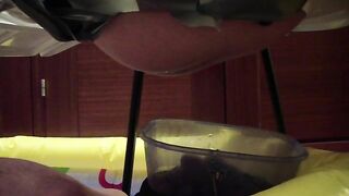 Model type babe poops