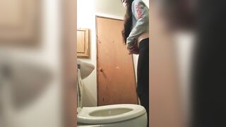 Curvy girl pulls down the pants for poop