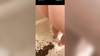 A shit squirt in the bath