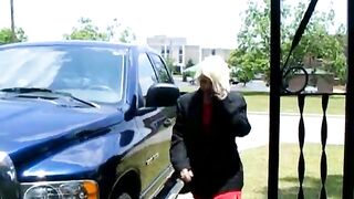 Pretty amateur chubby lady panty poops