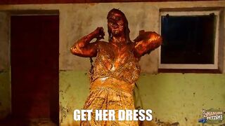 Betty Loves Manure  Action