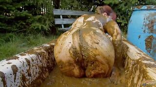 Cooling off with cowshit