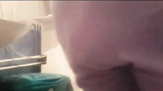 Hot babe shitting in her white panty