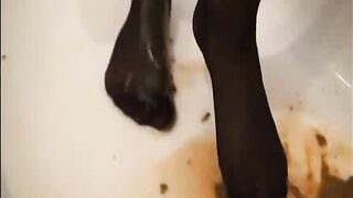 Chick playing with nylons piss & shit