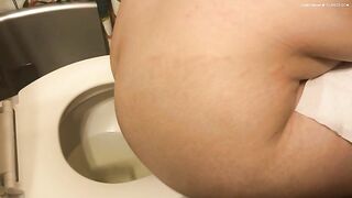 Amazing shit in the toilet