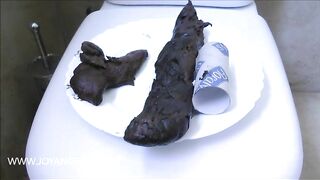 Lovely round ass girl dropping shit in the bathroom