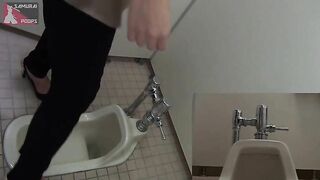 Japanese squat scat with tampon caught on hidden cam