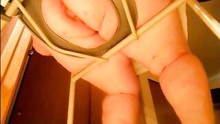 Thick ass bbw shitting on a shitting chair