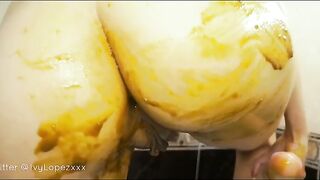 Slim sexy girl dildo fucking her dirty asshole