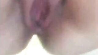 Shaved pussy lady piss & shit closeup