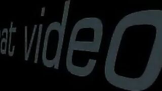 Mega smooth booty lady masturbates